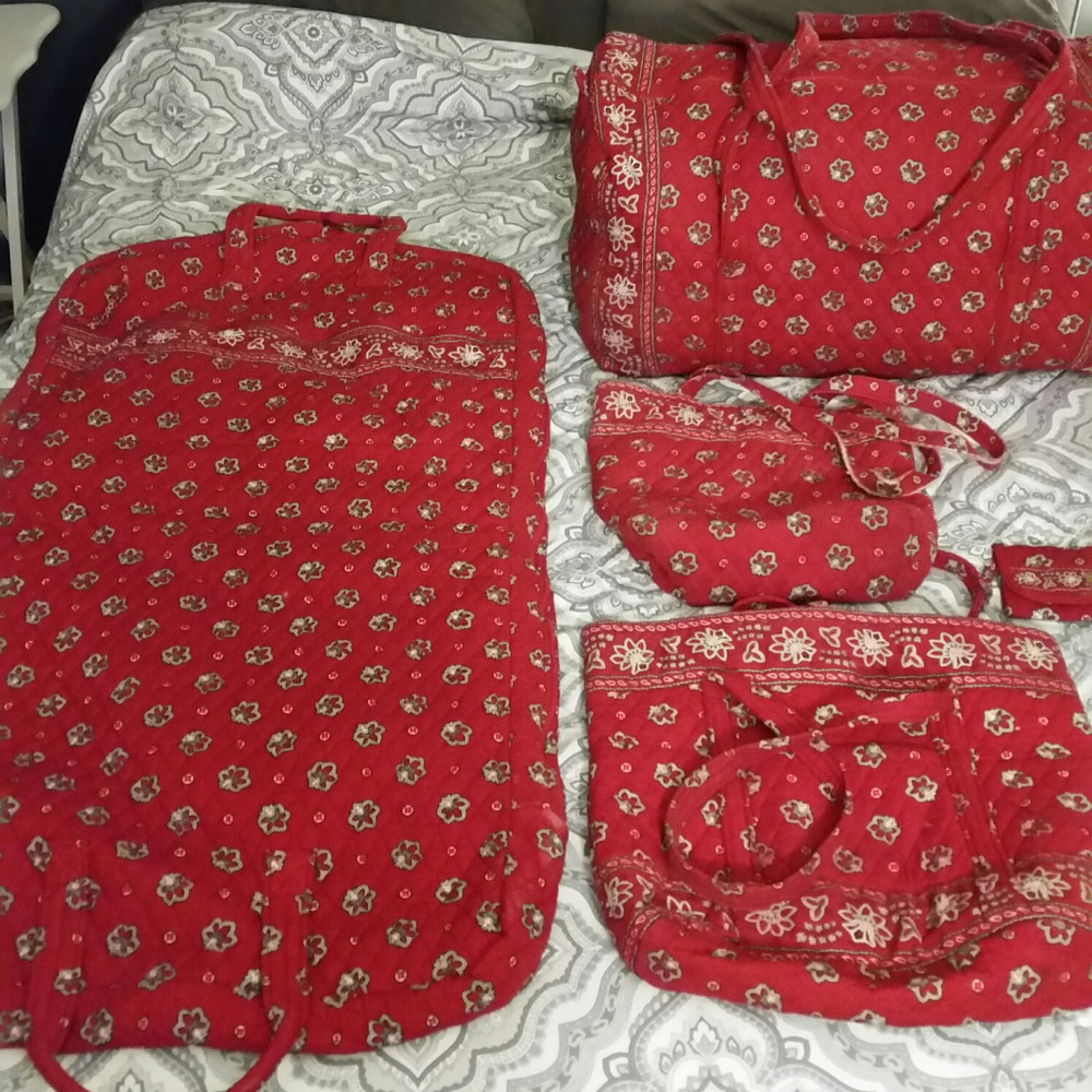 VERA BRADLEY RED BANDANA TRAVEL